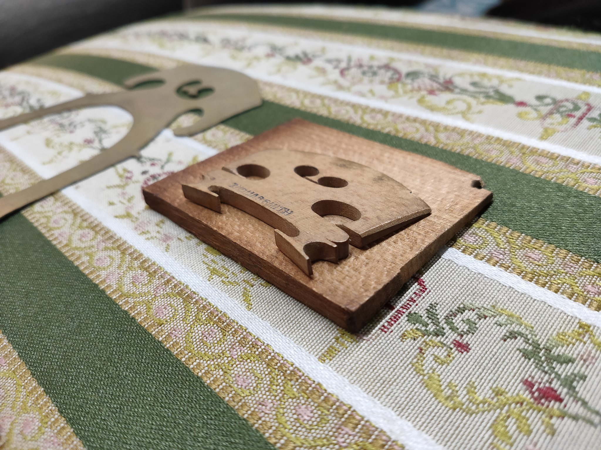 古材 | フミズバイオリンショップ 横浜市公認 横浜マイスター 東